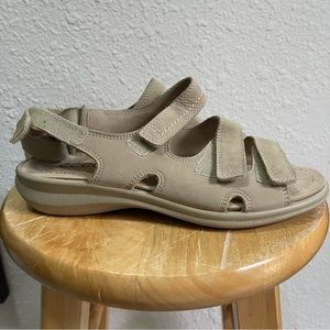 Ecco Women’s Tan Sandal